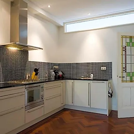 Marnix360Apartments Classic Aparthotel 4*