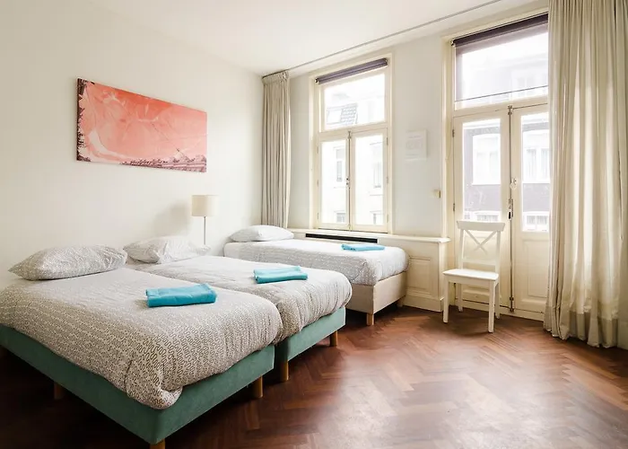 Aparthotel Marnix360apartments Classic 4*